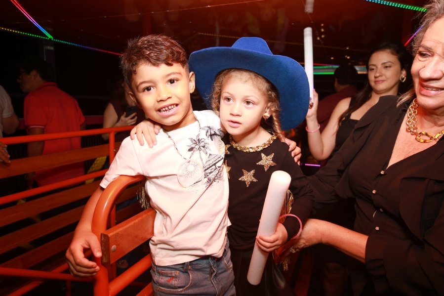 ANIVERSÁRIO DE MANUELLA CALDAS F. VIEIRA, 5 ANOS – TEMA: “ANA CASTELA” - Eloisa Mattos