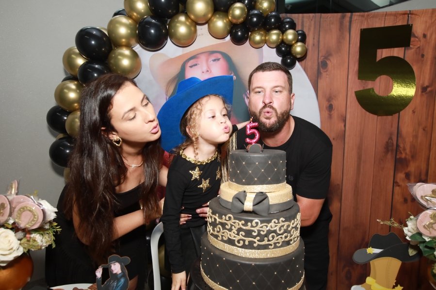 ANIVERSÁRIO DE MANUELLA CALDAS F. VIEIRA, 5 ANOS – TEMA: “ANA CASTELA” - Eloisa Mattos