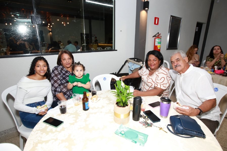 ANIVERSÁRIO DE MANUELLA CALDAS F. VIEIRA, 5 ANOS – TEMA: “ANA CASTELA” - Eloisa Mattos
