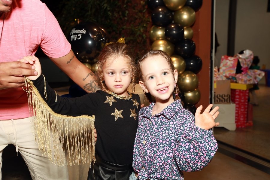 ANIVERSÁRIO DE MANUELLA CALDAS F. VIEIRA, 5 ANOS – TEMA: “ANA CASTELA” - Eloisa Mattos