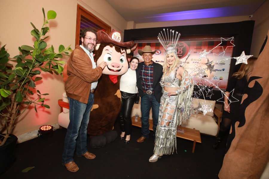 LANÇAMENTO DO RIO PRETO COUNTRY BULLS 2025 AGITA A CIDADE E REVELA ATRAÇÕES DE TIRAR O FÔLEGO - Eloisa Mattos