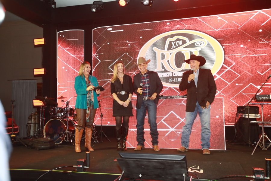 LANÇAMENTO DO RIO PRETO COUNTRY BULLS 2025 AGITA A CIDADE E REVELA ATRAÇÕES DE TIRAR O FÔLEGO - Eloisa Mattos