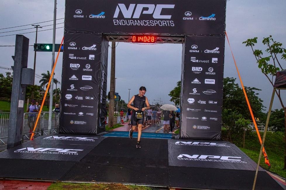 NIGHT RUN: A CORRIDA QUE JUNTA ATLETAS DE TODAS OS NÍVEIS PARA VIVER A EXPERIÊNCIA