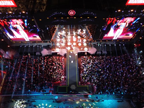 ÁGUA LEVITY HOMENAGEIA CAMPEÕES HOISTÓRICOS DA FESTA DO PEÃO DE BARRETOS, COM LATAS COLECIONÁVEIS
