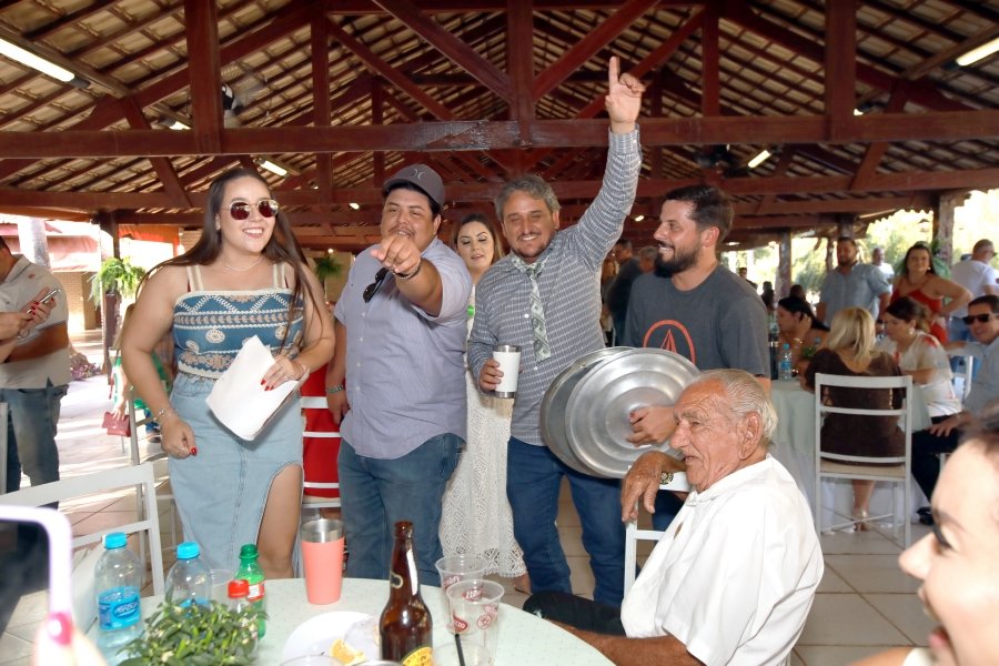 CASAMENTO DE ANA BEATRIZ E JEAN – CHÁCARA VIVA III - Eloisa Mattos