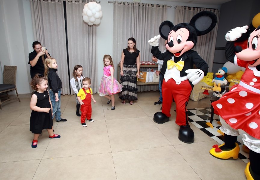 ANIVERSÁRIO DE 2 ANOS DO PEDRO – “REINO ENCANTADO DO MICKEY E MINNIE” - Eloisa Mattos