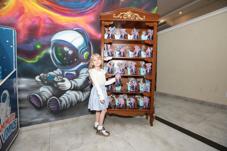 ANIVERSÁRIO DE 5 ANOS DA PRINCESA VERÔNICA –“TEMA FROZEN” (MUNDO KIDS) - Eloisa Mattos