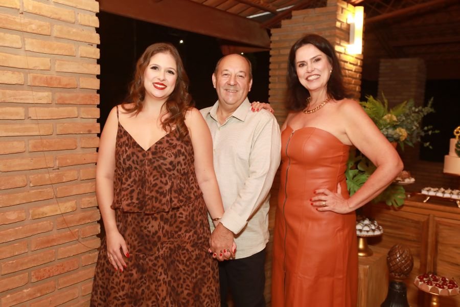 EMPRESÁRIO ÊCIO COSTA COMEMORA 60 ANOS COM GRANDE FESTA EM CEDRAL - Eloisa Mattos