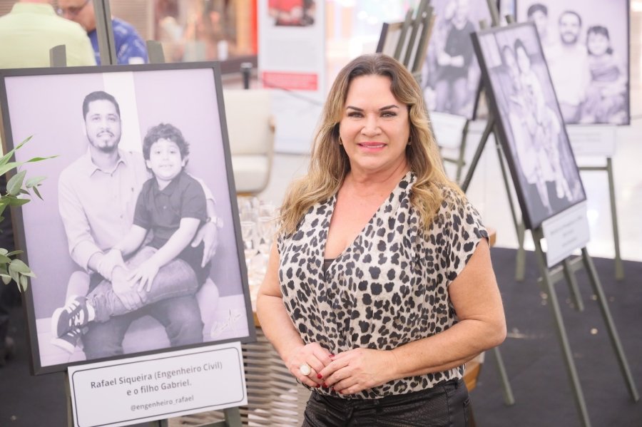 COQUETEL DE ABERTURA DA 15ª EDIÇÃO DA EXPOSIÇÃO “PAIS E FILHOS EM FOCO” EMOCIONA E REÚNE CONVIDADOS NO RIOPRETO SHOPPING - Eloisa Mattos