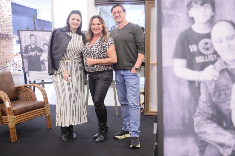 COQUETEL DE ABERTURA DA 15ª EDIÇÃO DA EXPOSIÇÃO “PAIS E FILHOS EM FOCO” EMOCIONA E REÚNE CONVIDADOS NO RIOPRETO SHOPPING - Eloisa Mattos