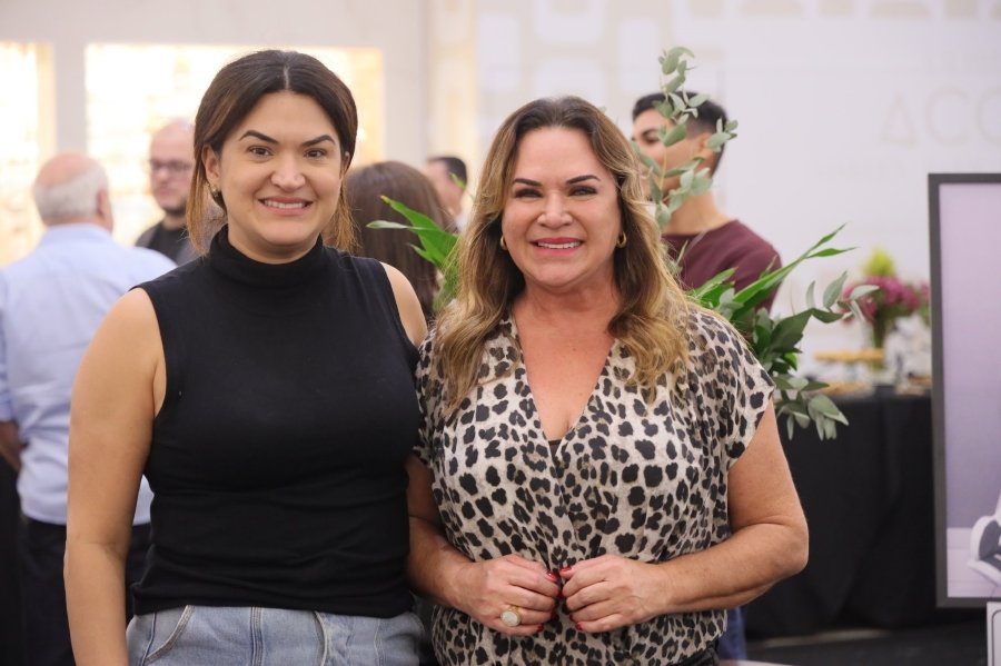 COQUETEL DE ABERTURA DA 15ª EDIÇÃO DA EXPOSIÇÃO “PAIS E FILHOS EM FOCO” EMOCIONA E REÚNE CONVIDADOS NO RIOPRETO SHOPPING - Eloisa Mattos