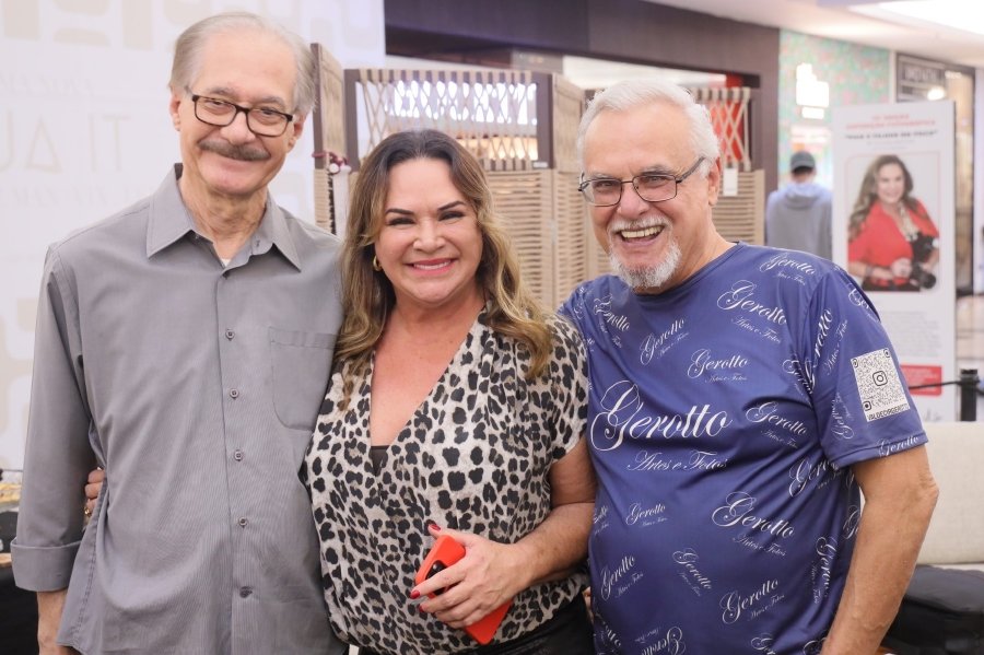 COQUETEL DE ABERTURA DA 15ª EDIÇÃO DA EXPOSIÇÃO “PAIS E FILHOS EM FOCO” EMOCIONA E REÚNE CONVIDADOS NO RIOPRETO SHOPPING - Eloisa Mattos
