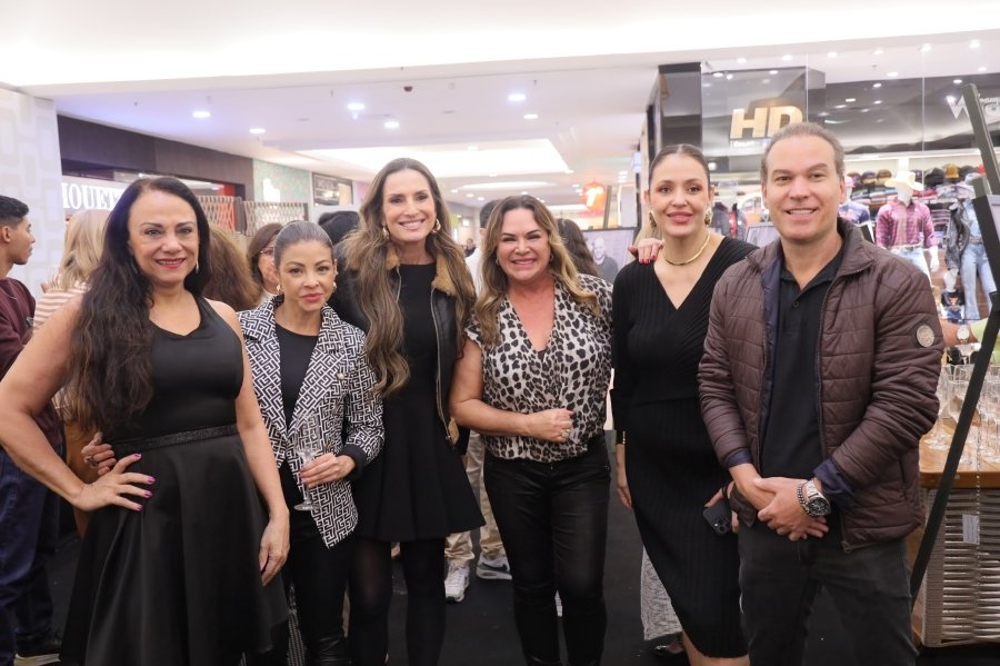 COQUETEL DE ABERTURA DA 15ª EDIÇÃO DA EXPOSIÇÃO “PAIS E FILHOS EM FOCO” EMOCIONA E REÚNE CONVIDADOS NO RIOPRETO SHOPPING - Eloisa Mattos