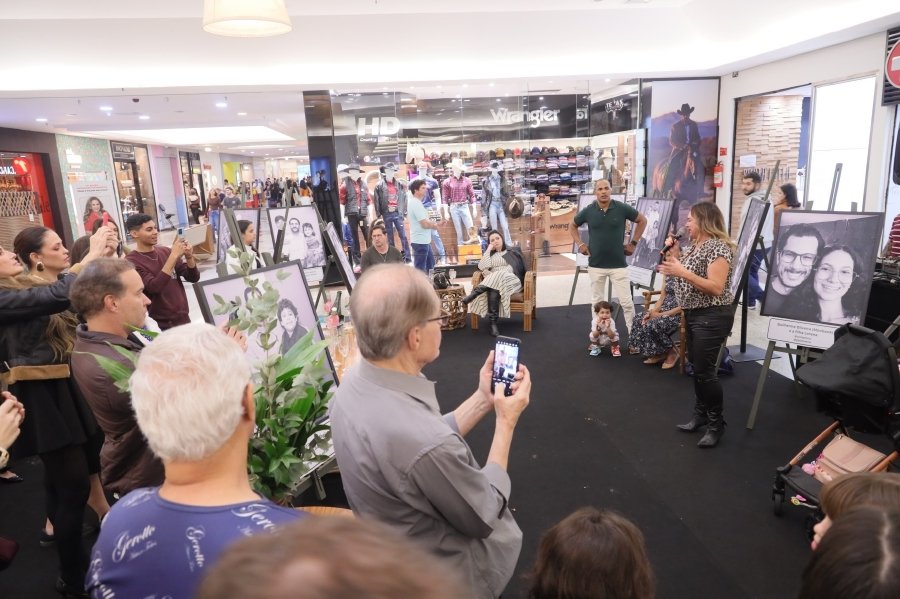 COQUETEL DE ABERTURA DA 15ª EDIÇÃO DA EXPOSIÇÃO “PAIS E FILHOS EM FOCO” EMOCIONA E REÚNE CONVIDADOS NO RIOPRETO SHOPPING - Eloisa Mattos
