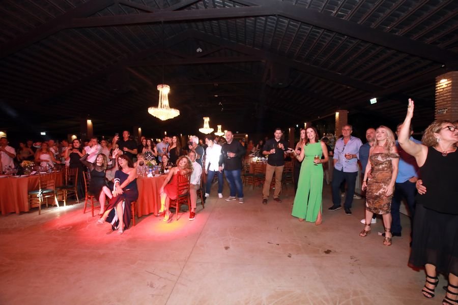  ANIVERSÁRIO EM DOSE DUPLA – UMA NOITE INESQUECÍVEL PARA OS AMIGOS: CLEITINHO E RICARDO - Eloisa Mattos