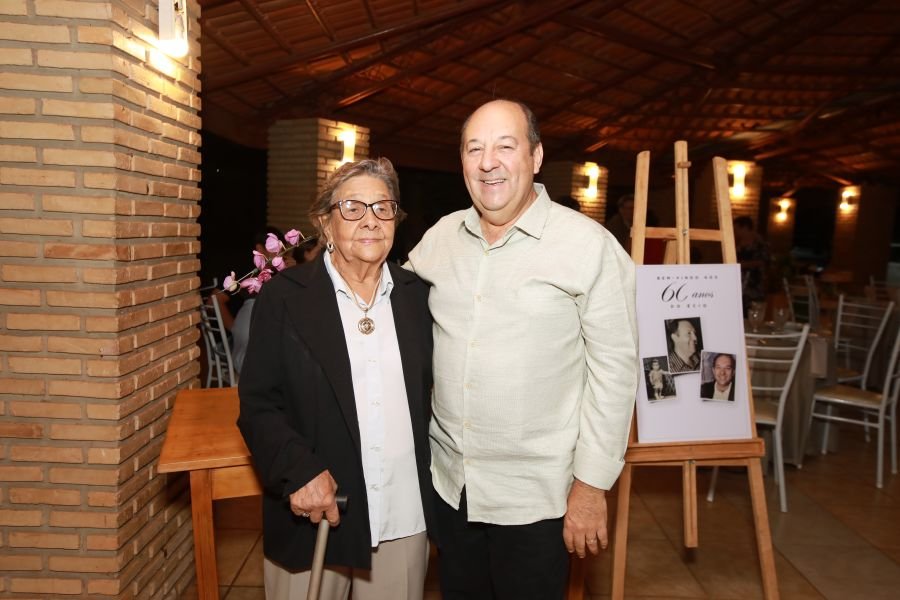 EMPRESÁRIO ÊCIO COSTA COMEMORA 60 ANOS COM GRANDE FESTA EM CEDRAL - Eloisa Mattos