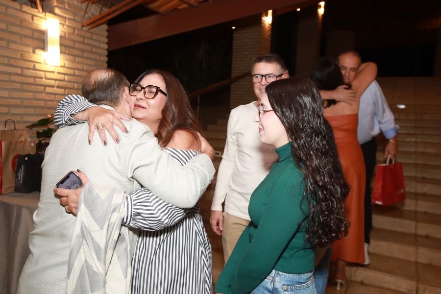 EMPRESÁRIO ÊCIO COSTA COMEMORA 60 ANOS COM GRANDE FESTA EM CEDRAL - Eloisa Mattos