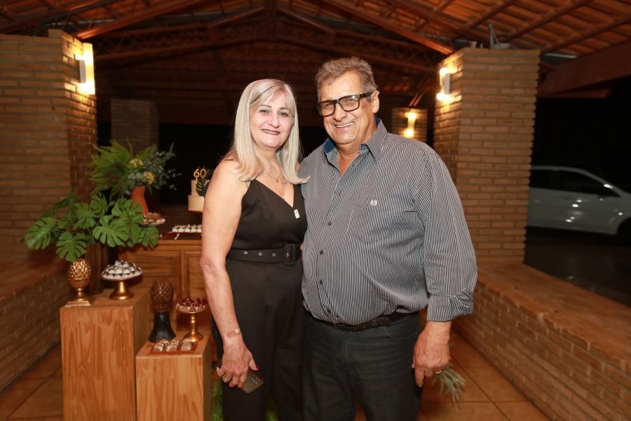 EMPRESÁRIO ÊCIO COSTA COMEMORA 60 ANOS COM GRANDE FESTA EM CEDRAL - Eloisa Mattos