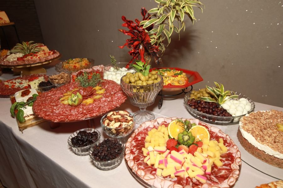 EMPRESÁRIO ÊCIO COSTA COMEMORA 60 ANOS COM GRANDE FESTA EM CEDRAL - Eloisa Mattos