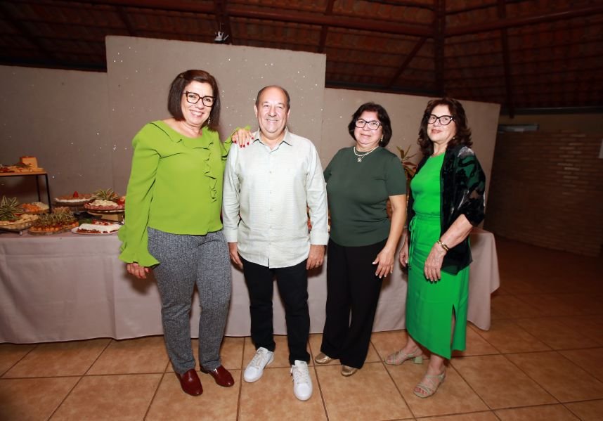 EMPRESÁRIO ÊCIO COSTA COMEMORA 60 ANOS COM GRANDE FESTA EM CEDRAL - Eloisa Mattos