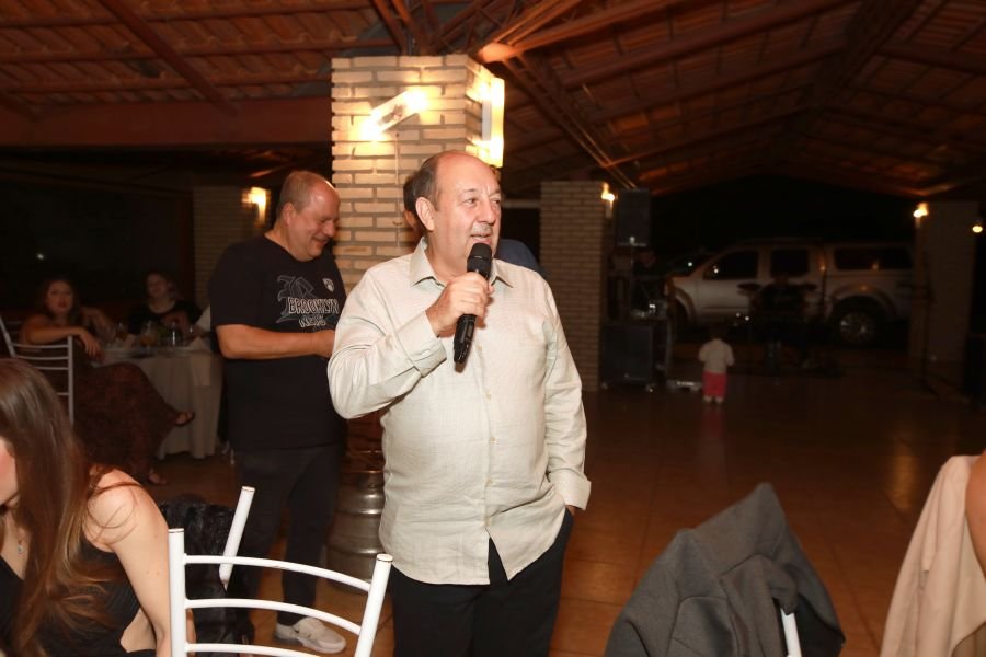 EMPRESÁRIO ÊCIO COSTA COMEMORA 60 ANOS COM GRANDE FESTA EM CEDRAL - Eloisa Mattos