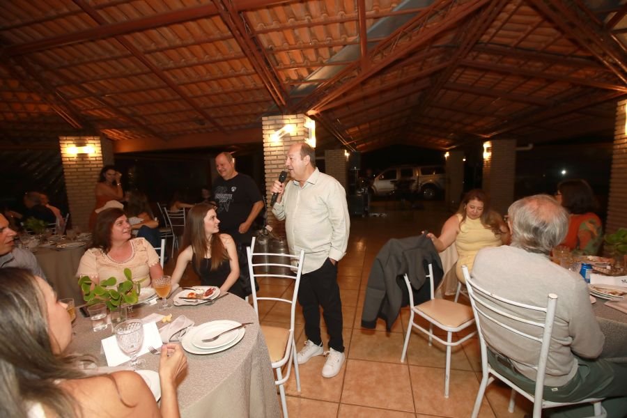 EMPRESÁRIO ÊCIO COSTA COMEMORA 60 ANOS COM GRANDE FESTA EM CEDRAL - Eloisa Mattos
