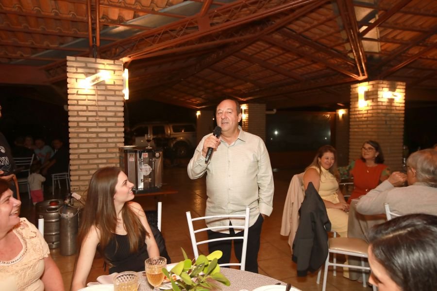 EMPRESÁRIO ÊCIO COSTA COMEMORA 60 ANOS COM GRANDE FESTA EM CEDRAL - Eloisa Mattos