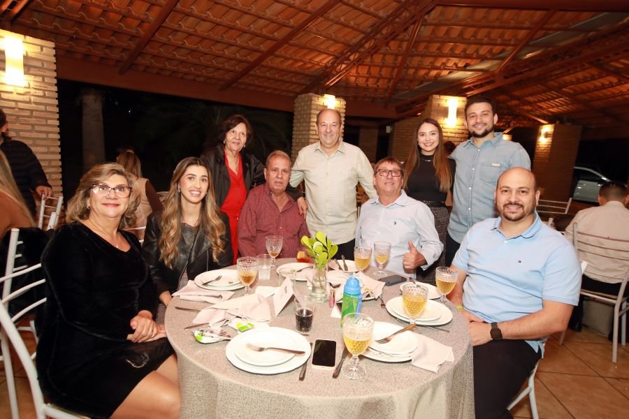 EMPRESÁRIO ÊCIO COSTA COMEMORA 60 ANOS COM GRANDE FESTA EM CEDRAL - Eloisa Mattos