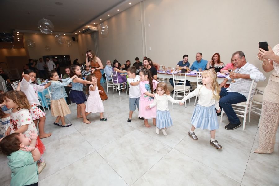 ANIVERSÁRIO DE 5 ANOS DA PRINCESA VERÔNICA –“TEMA FROZEN” (MUNDO KIDS) - Eloisa Mattos