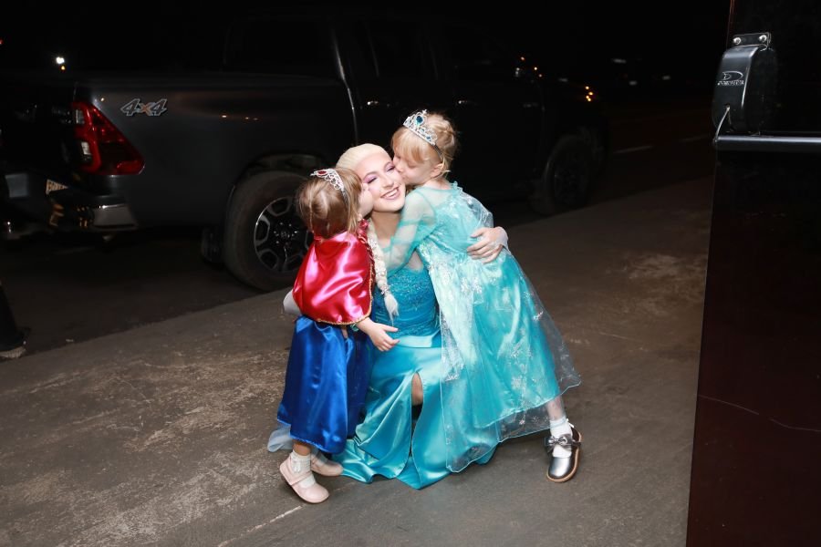 ANIVERSÁRIO DE 5 ANOS DA PRINCESA VERÔNICA –“TEMA FROZEN” (MUNDO KIDS) - Eloisa Mattos