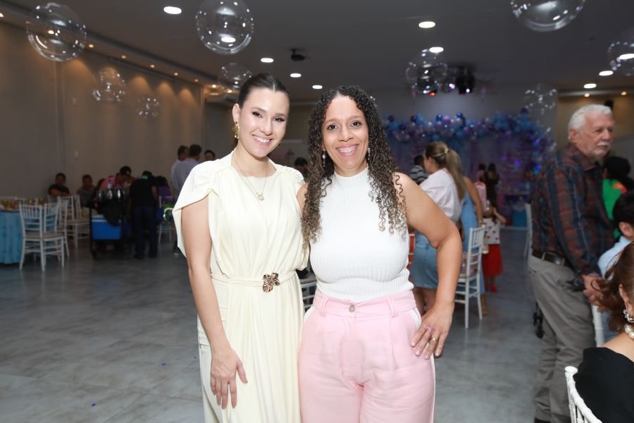 ANIVERSÁRIO DE 5 ANOS DA PRINCESA VERÔNICA –“TEMA FROZEN” (MUNDO KIDS) - Eloisa Mattos