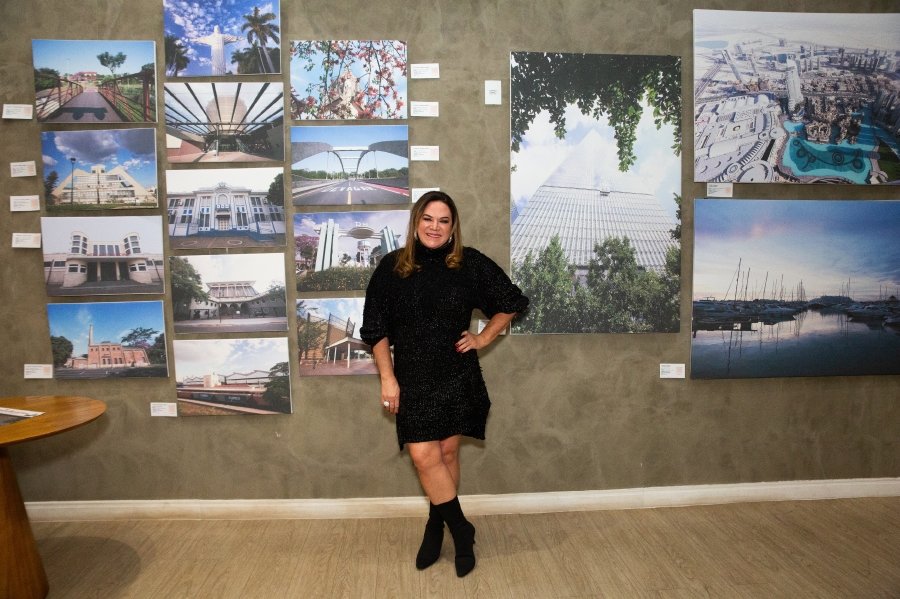 COQUETEL DE ABERTURA DA VERNISSAGE “MUNDOS E CAMINHOS” OLHAR QUE ATRAVESSA FRONTEIRAS – BILD CONSTRUTORA - Eloisa Mattos