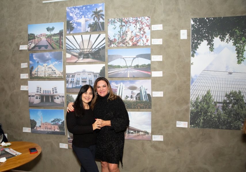 COQUETEL DE ABERTURA DA VERNISSAGE “MUNDOS E CAMINHOS” OLHAR QUE ATRAVESSA FRONTEIRAS – BILD CONSTRUTORA - Eloisa Mattos