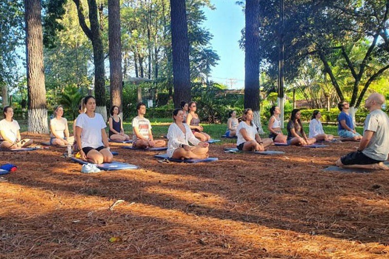 NATAL E RÉVEILLON COM ALMA DE VIDA NO CAMPO: BROTAS É O DESTINO