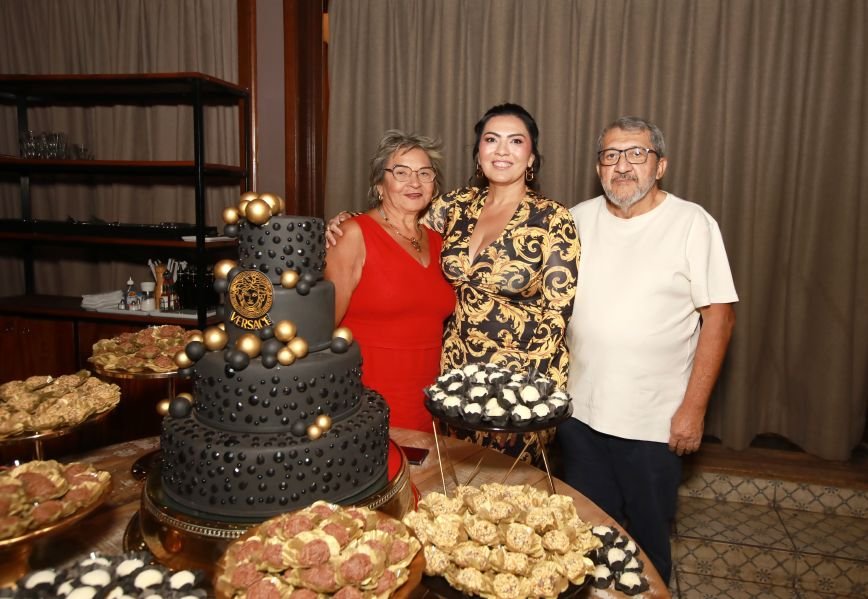 ANIVERSÁRIO DE 45 ANOS DE VANESSA MELLO – TEMA “VERSACE” - Eloisa Mattos