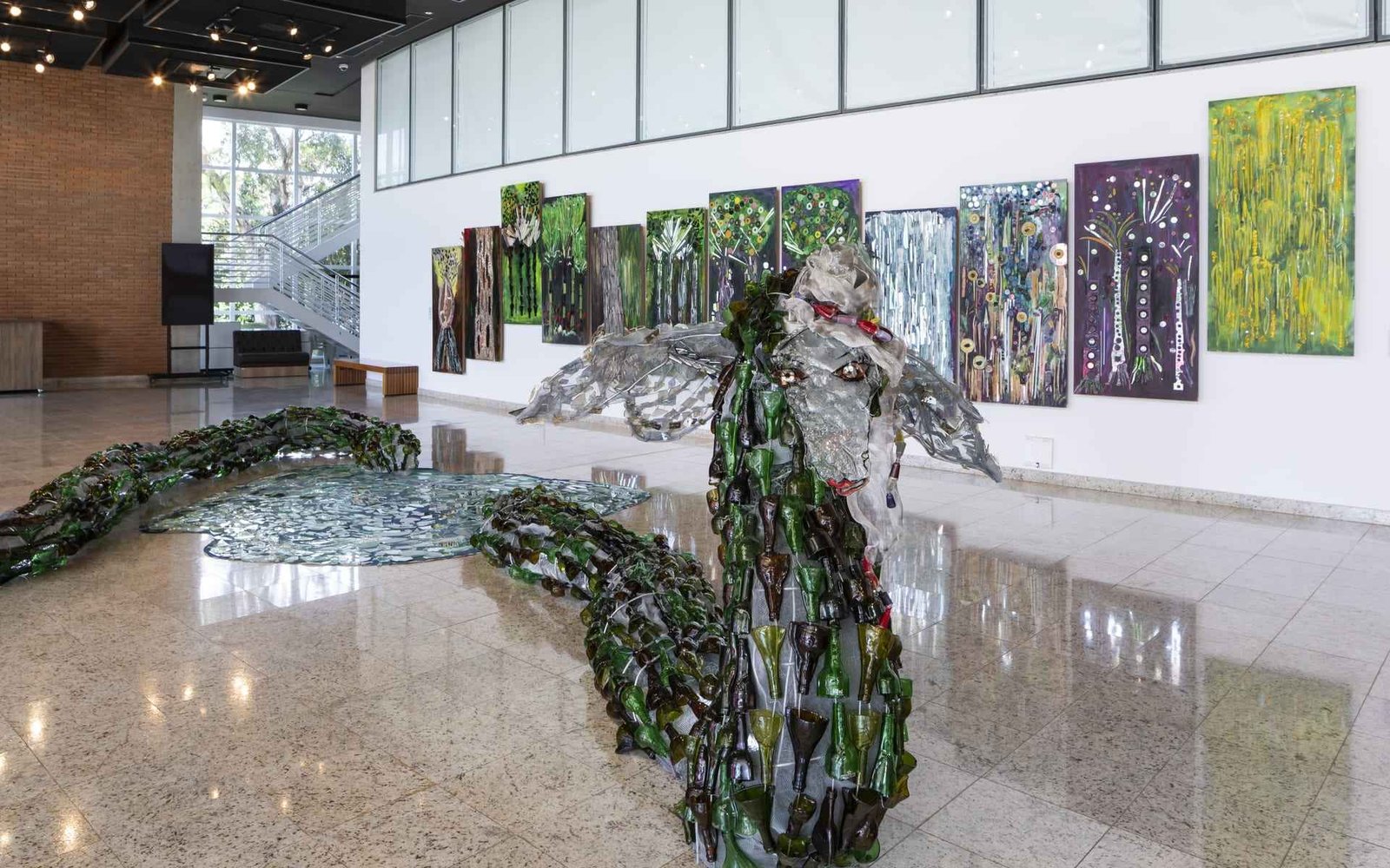 CENTRO CULTURAL SESI SÃO JOSÉ DO RIO PRETO RECEBE EXPOSIÇÃO ITINERANTE “REFLEXOS DO INIMAGINÁVEL: ATRAVÉS DO VIDRO TUDO ACONTECE”