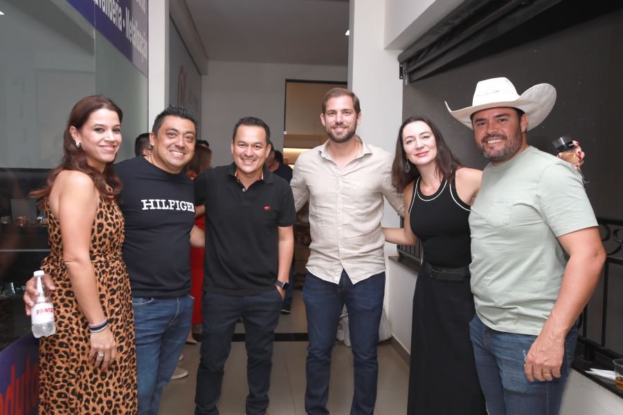INAUGURAÇÃO DO ESCRITÓRIO DA ARQUITETA – BÁRBARA ARID - Eloisa Mattos