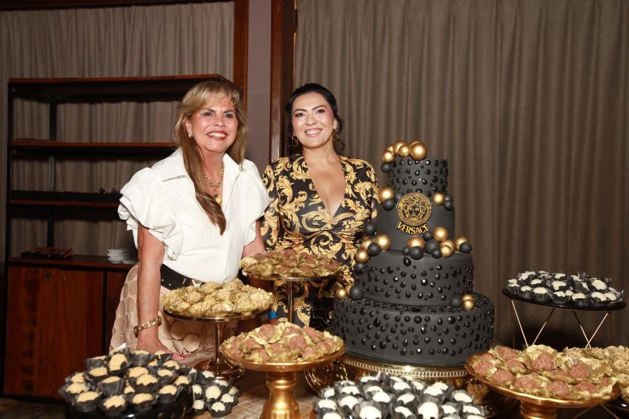 ANIVERSÁRIO DE 45 ANOS DE VANESSA MELLO – TEMA “VERSACE” - Eloisa Mattos