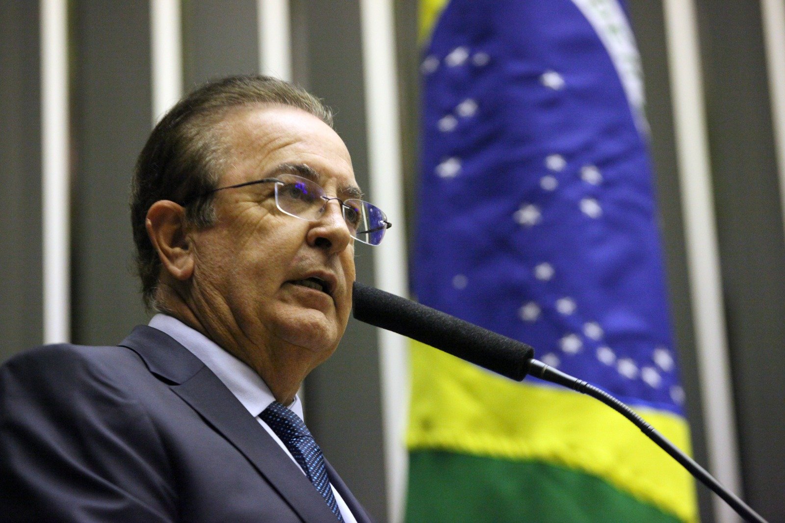 PROJETO QUE RECONHECE ARACNOIDITE COMO DEFICIÊNCIA AVANÇA NA CÂMARA