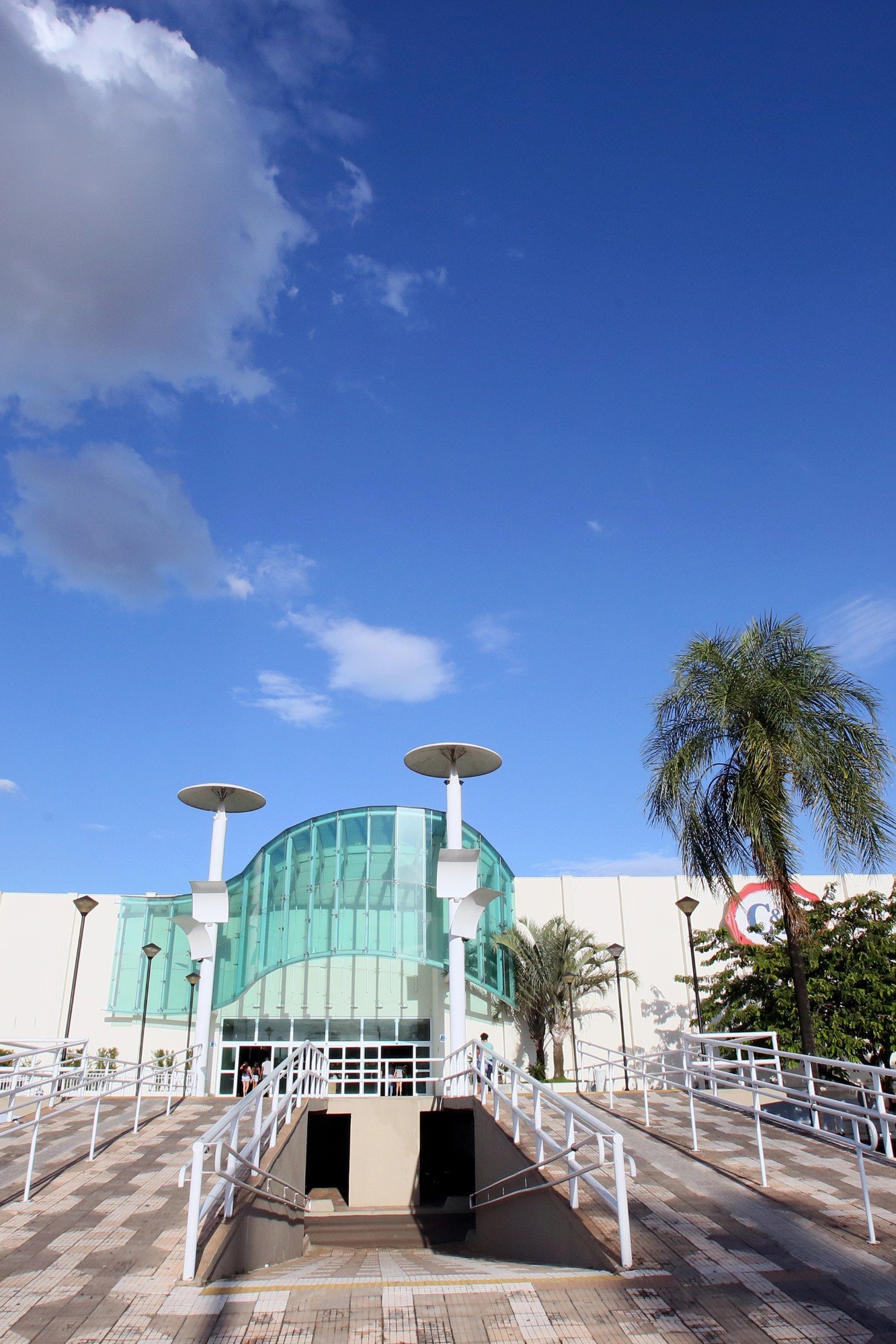 RIOPRETO SHOPPING INICIA CONTRATAÇÕES PARA VAGAS TEMPORÁRIAS DE FIM DE ANO