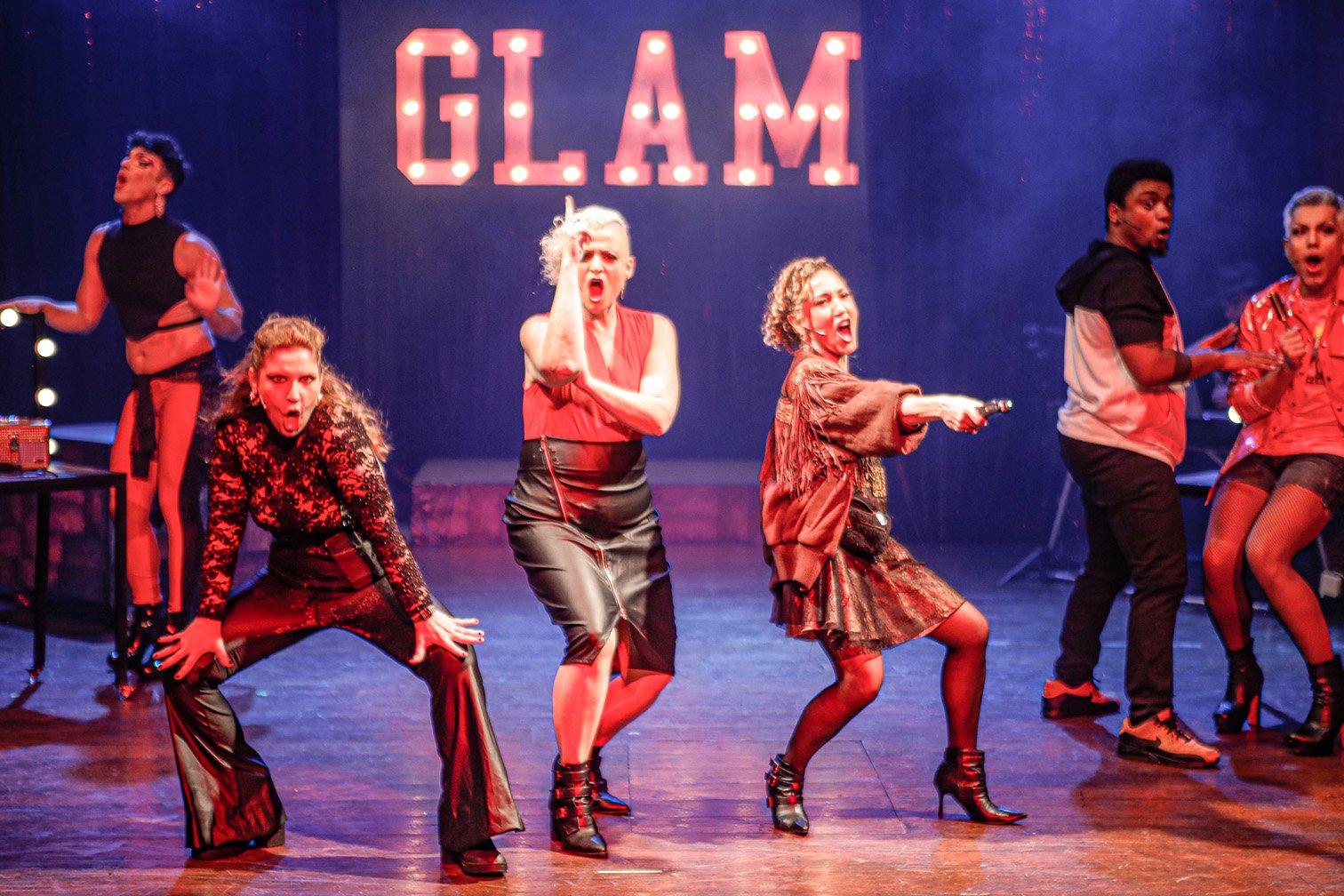 “GLAM! O MUSICAL” É ATRAÇÃO NESTA SEMANA NO CENTRO CULTURAL SESI RIO PRETO