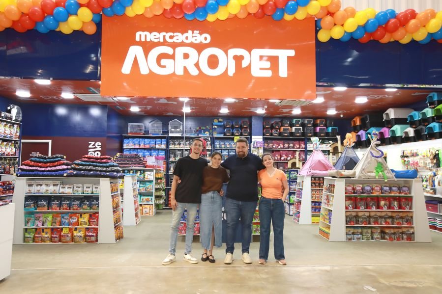 MERCADÃO AGROPET INAUGURA SUA 8ª LOJA EM RIO PRETO – MAX ATACADISTA - Eloisa Mattos