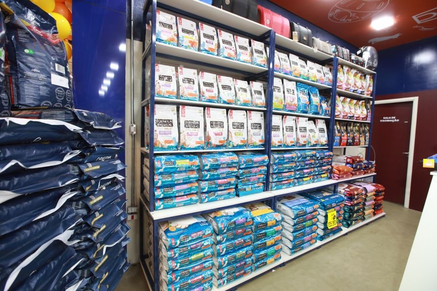 MERCADÃO AGROPET INAUGURA SUA 8ª LOJA EM RIO PRETO – MAX ATACADISTA - Eloisa Mattos