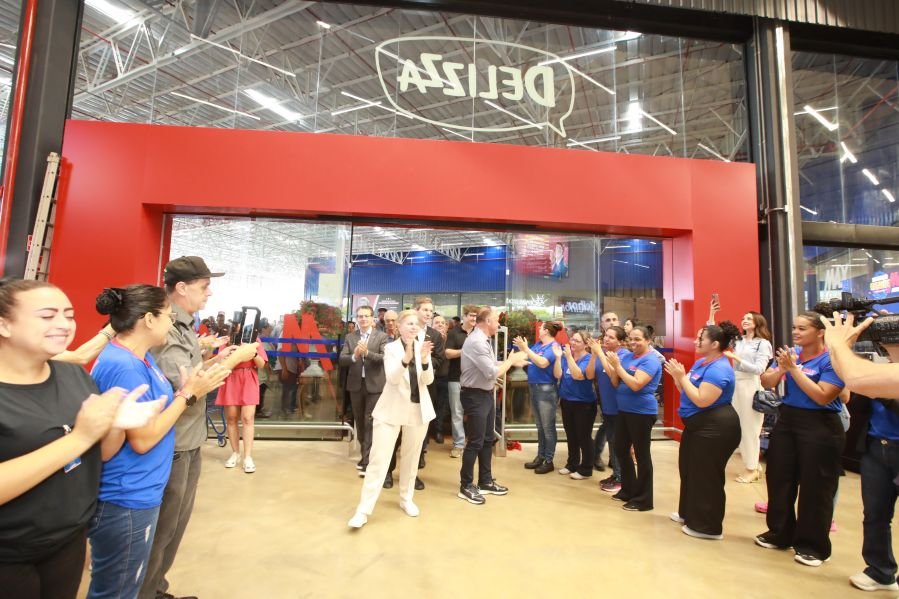 MERCADÃO AGROPET INAUGURA SUA 8ª LOJA EM RIO PRETO – MAX ATACADISTA - Eloisa Mattos