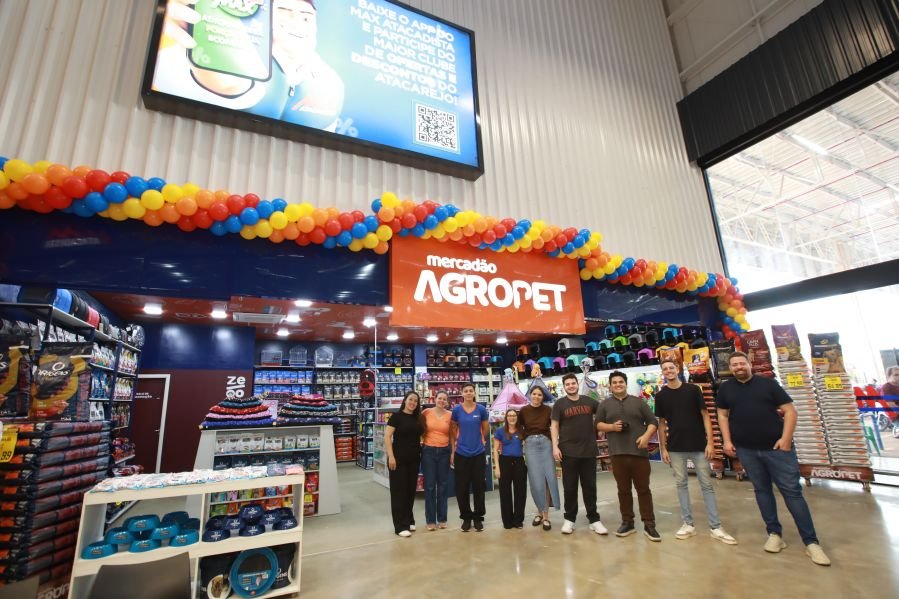 MERCADÃO AGROPET INAUGURA SUA 8ª LOJA EM RIO PRETO – MAX ATACADISTA - Eloisa Mattos