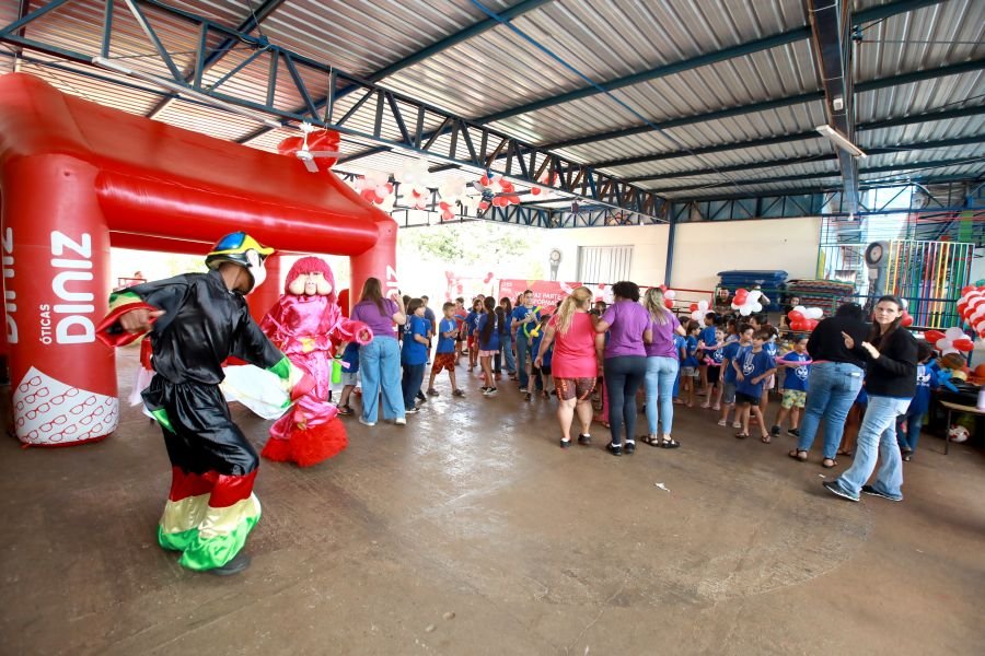 9ª EDIÇÃO DO PROJETO “DINIZ SOCIAL”- ASSOC. ANJO DA GUARDA” - Eloisa Mattos
