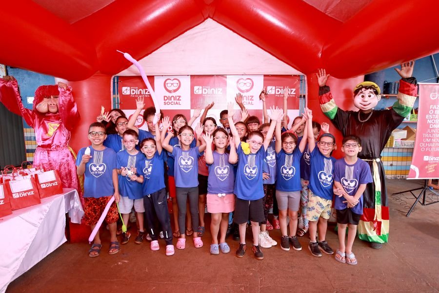 9ª EDIÇÃO DO PROJETO “DINIZ SOCIAL”- ASSOC. ANJO DA GUARDA” - Eloisa Mattos