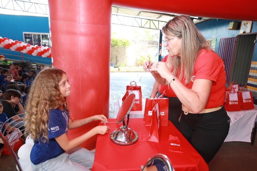 9ª EDIÇÃO DO PROJETO “DINIZ SOCIAL”- ASSOC. ANJO DA GUARDA” - Eloisa Mattos