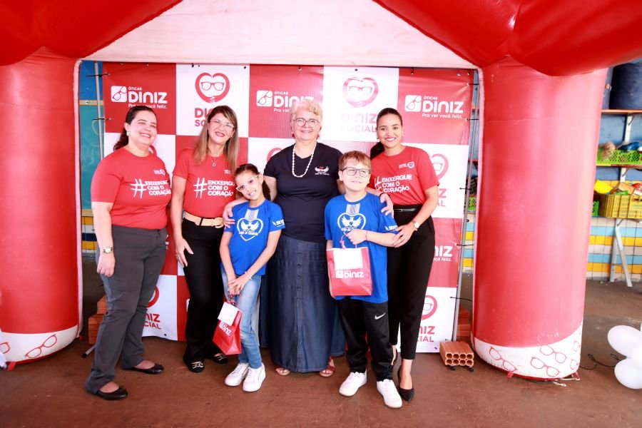 9ª EDIÇÃO DO PROJETO “DINIZ SOCIAL”- ASSOC. ANJO DA GUARDA” - Eloisa Mattos