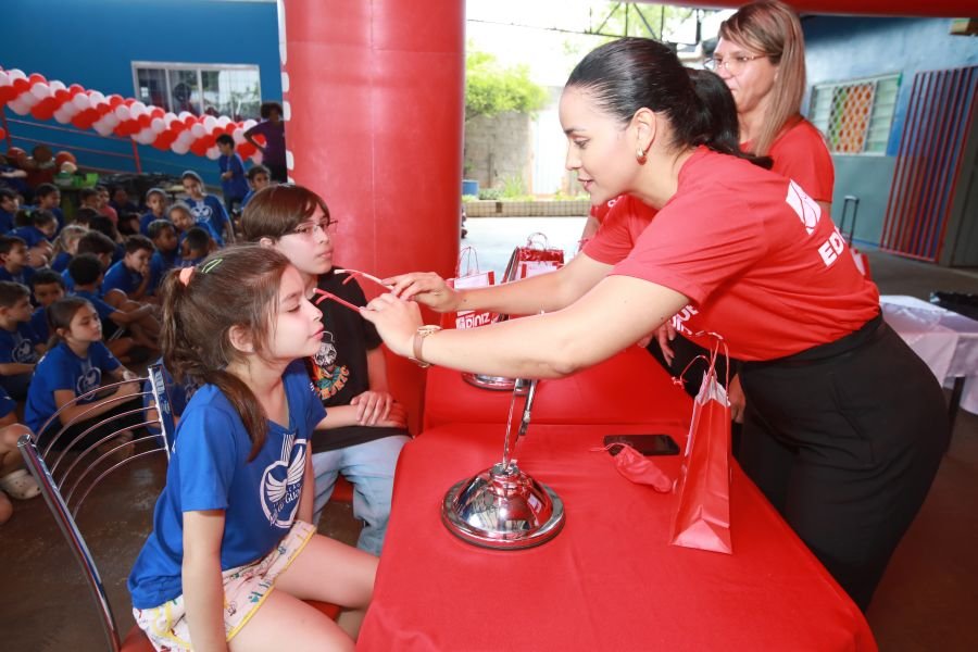 9ª EDIÇÃO DO PROJETO “DINIZ SOCIAL”- ASSOC. ANJO DA GUARDA” - Eloisa Mattos